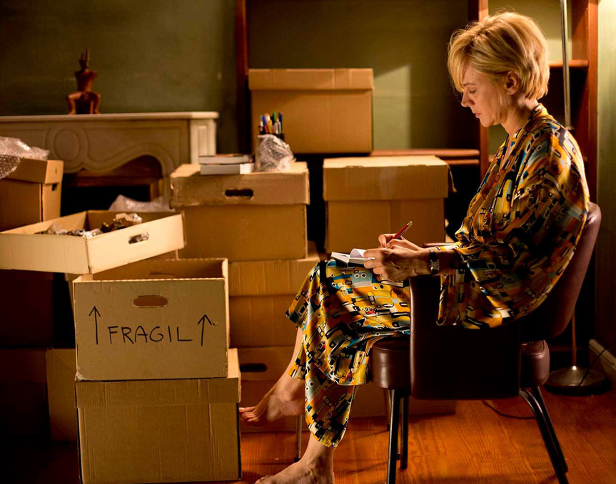 emma_suarez_se_estrena_con_nota_como_mujer_almodovar_1300_863x
